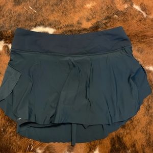 Lulu lemon skirt
